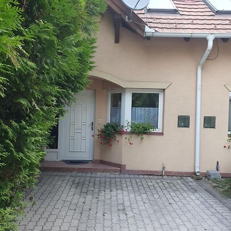 Revesz Mosonmagyarovar Exterior foto