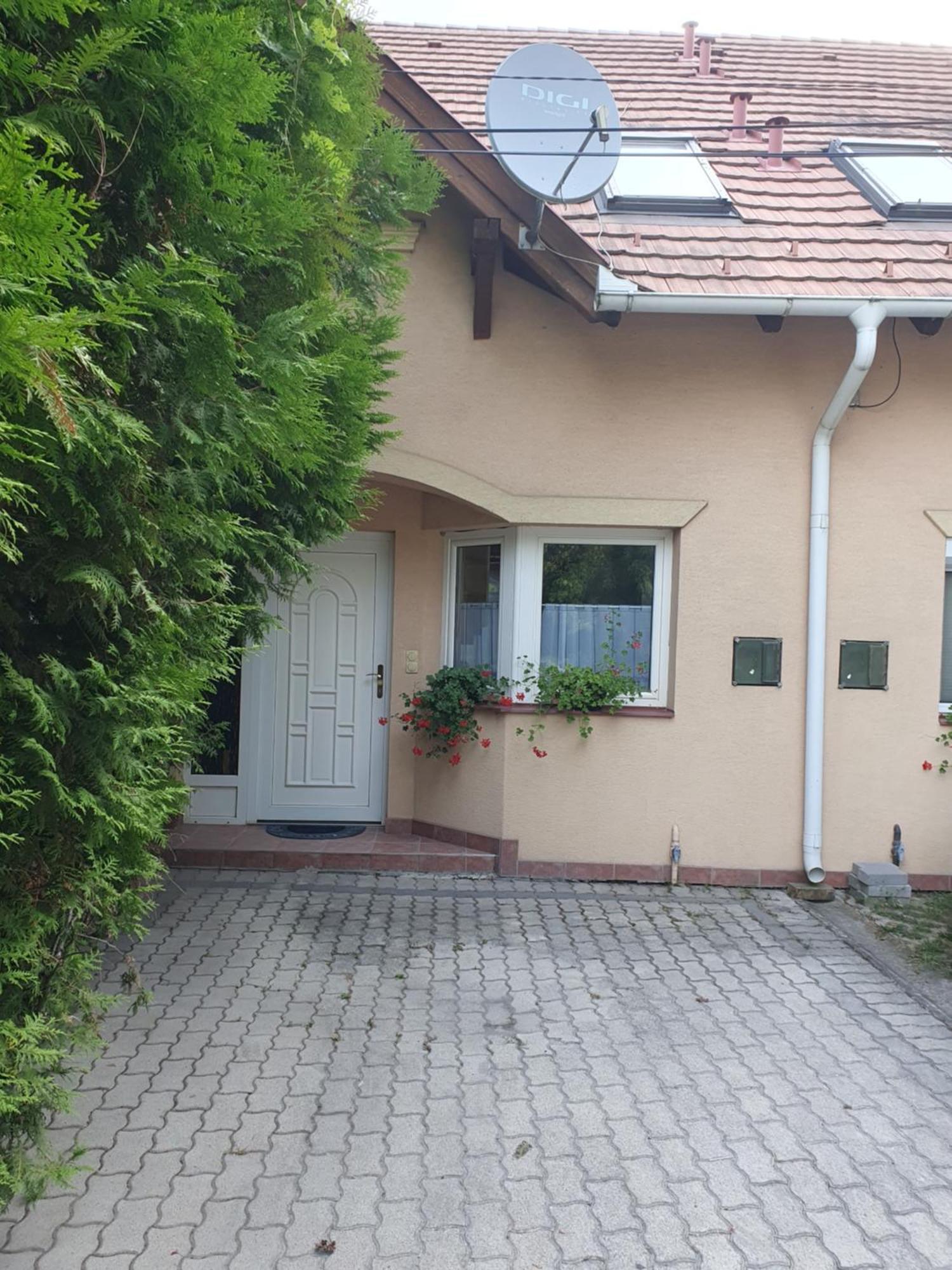 Revesz Mosonmagyarovar Exterior foto